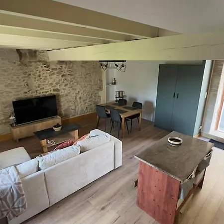 Chez Sara Pied De Terre Au Village Appartement